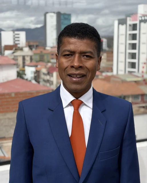 Lic. José Luis Barra - Abogado Civil en Sucre, Bolivia